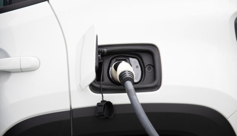 Search for used electric cars fired 102% in Portugal