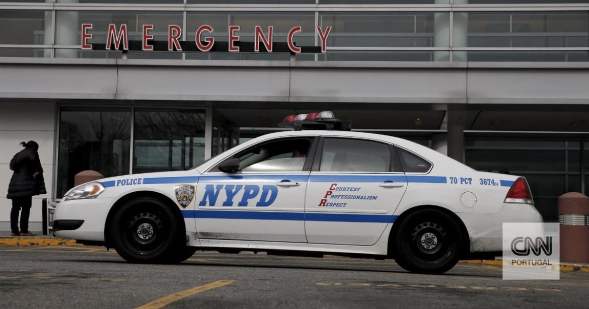 Ten people injured in shooting outside nightclub in New York Ten people injured in shooting outside nightclub in New York