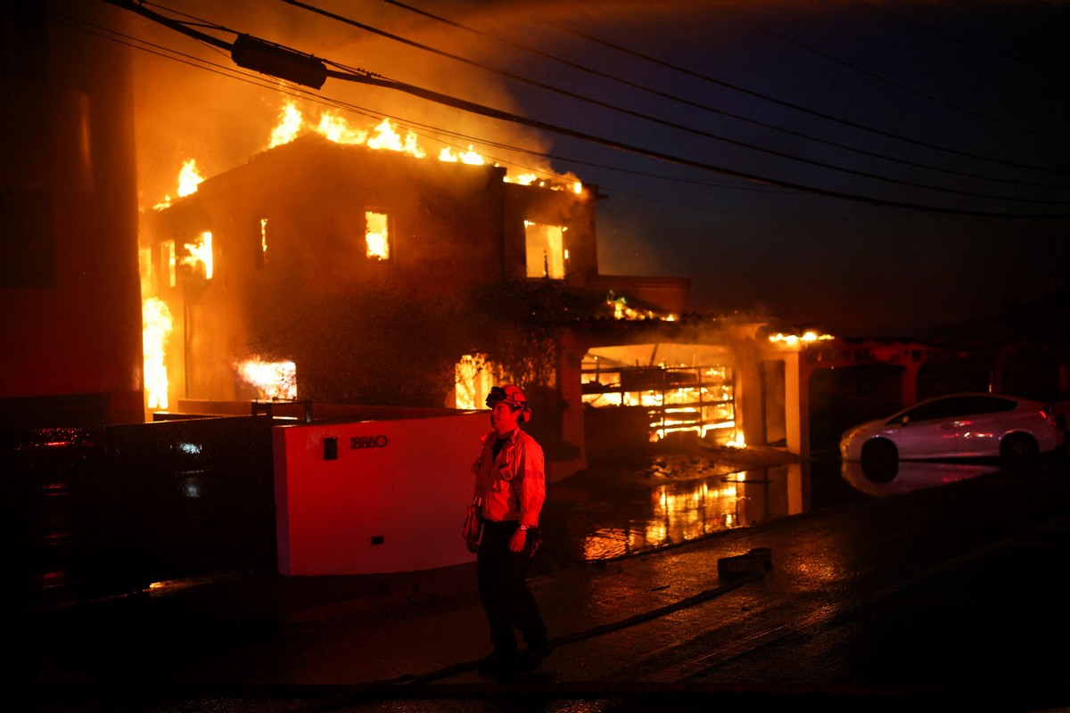 Fire in Los Angeles: Experts talk about revelatory images - The battle with the flames is uneven