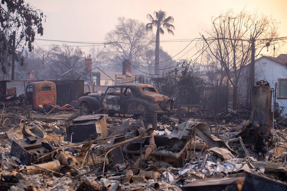 Fire in Los Angeles: Biblical disaster - Desperate residents, firefighters fight