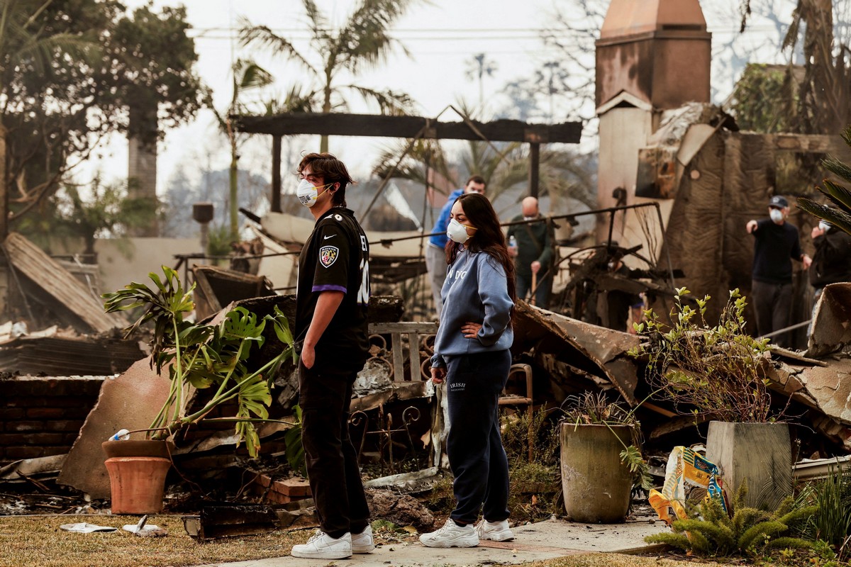 Fire in Los Angeles: Biblical disaster - Desperate residents, firefighters fight