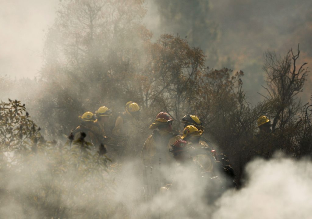 Los Angeles: Destructive Fires Raging - Dangerous Gale Winds Forecast