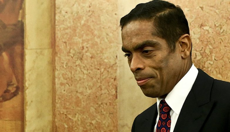 Álvaro Sobrinho is behind the controversial background that bought JN, DN and TSF (and says he met with chicken)