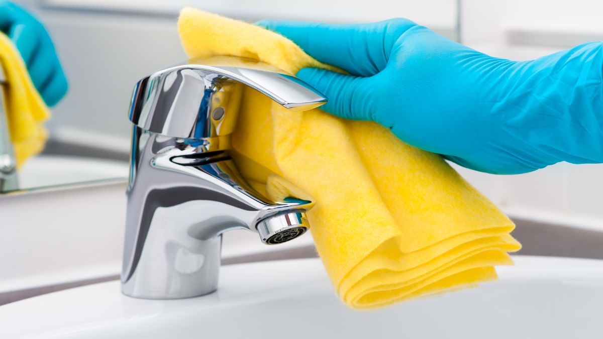 Rust stains tricks to remove them from sinks