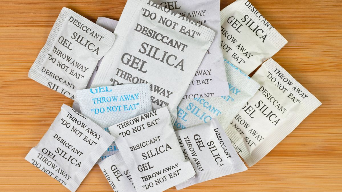 Use silica gel