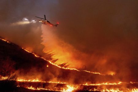 Fire in Los Angeles: The ultimate devastation in video and images