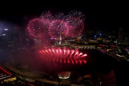 New Year: The planet welcomes 2025 - Impressive images from around the world