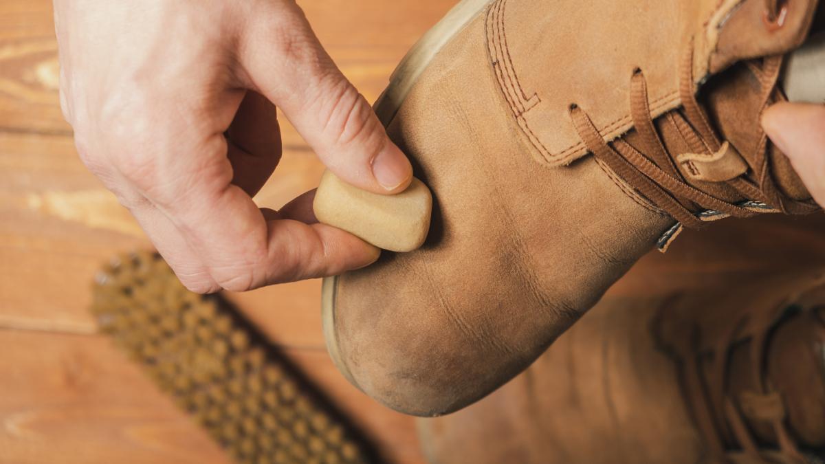 DIY methods for cleaning suede shoes