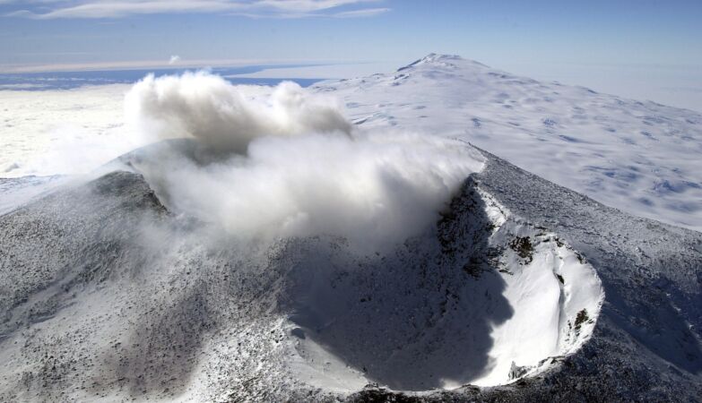 Melting Antarctic ice could cause 100 hidden volcanoes to erupt