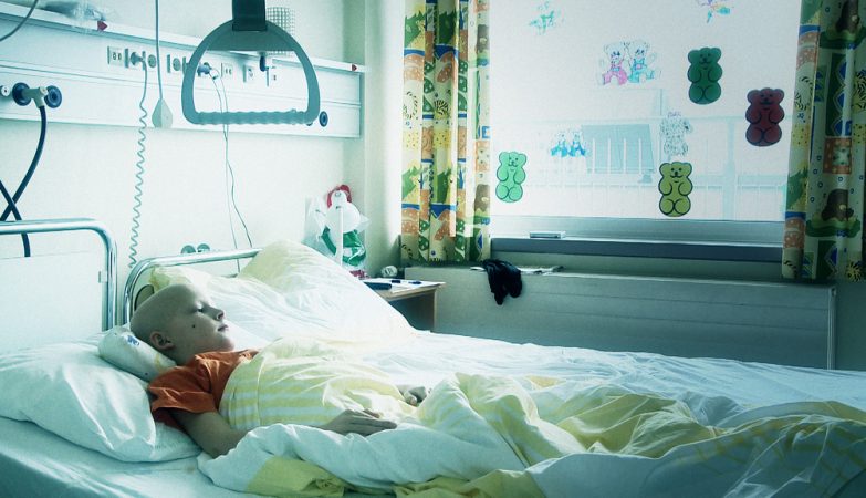 Children with cancer wait longer and longer for surgery: more chemotherapy, more sequelae