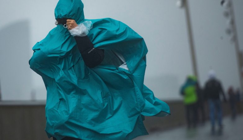 Rain, strong wind and thunderstorms across the country this Wednesday