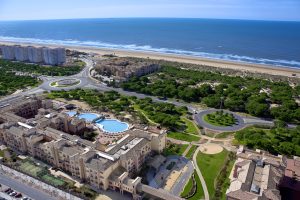 This paradisiacal tourist destination less than 1 hour from the Algarve is famous for its beaches with crystal clear water