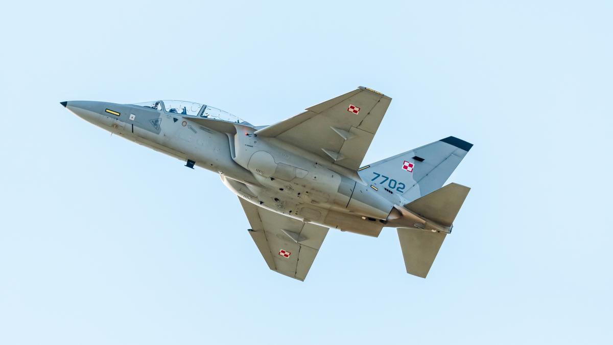 Italy goes to Spain to retire a military plane