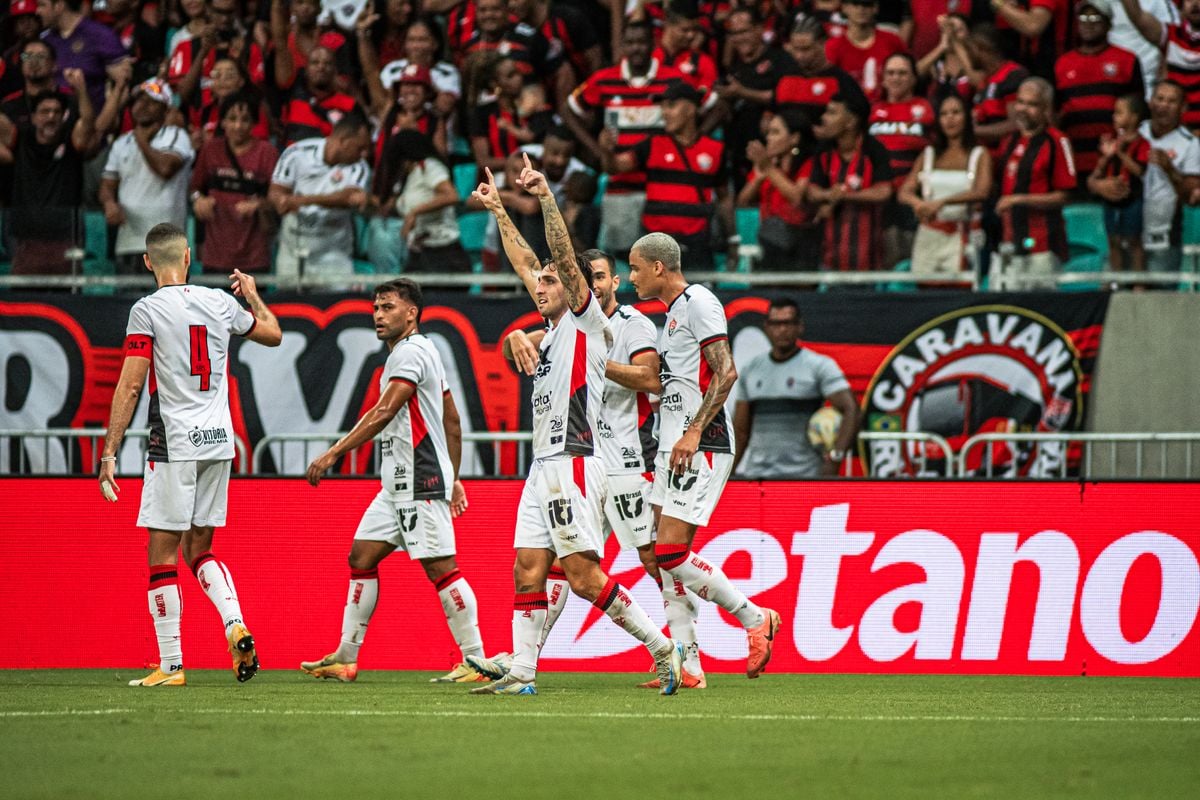 Vitória calmly beats Colo-Colo at Fonte Nova