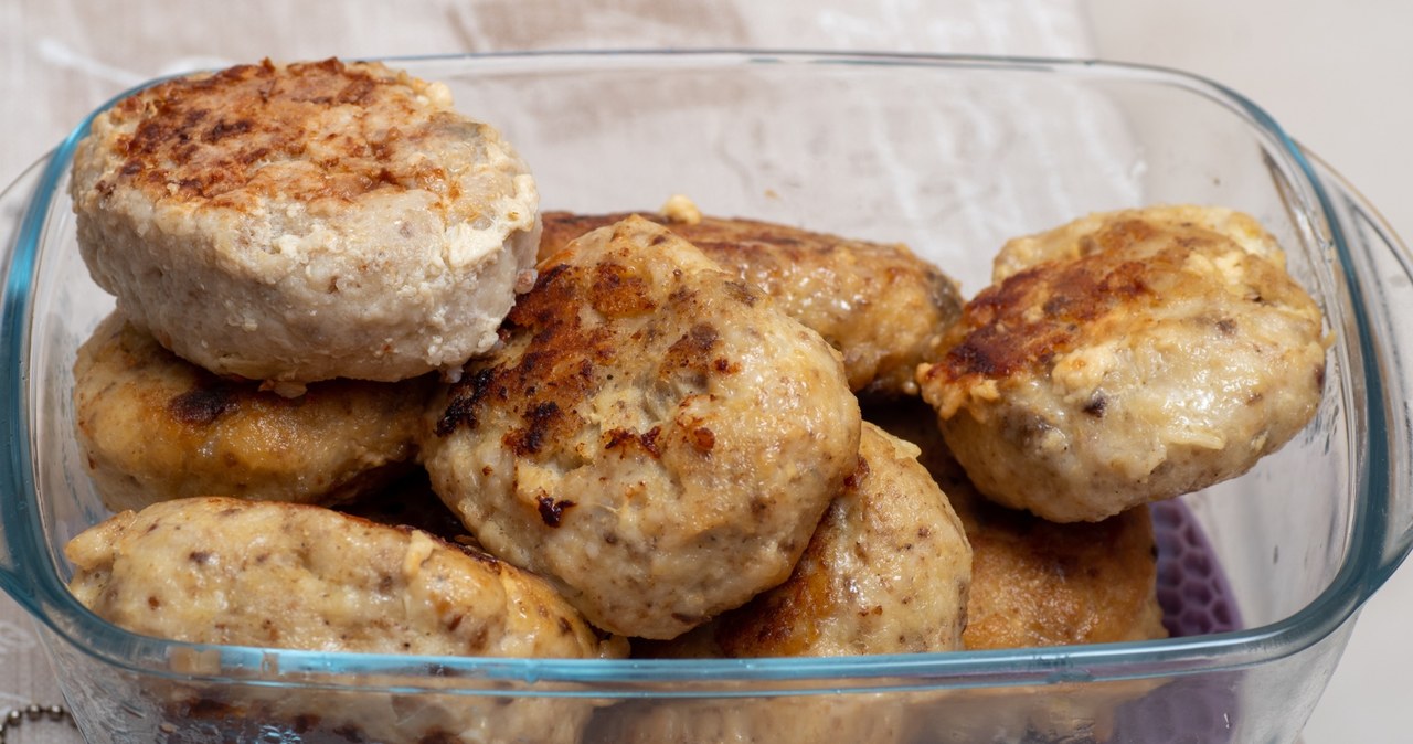 Cabbage cutlets resemble stuffed cabbage /123RF /PICSEL