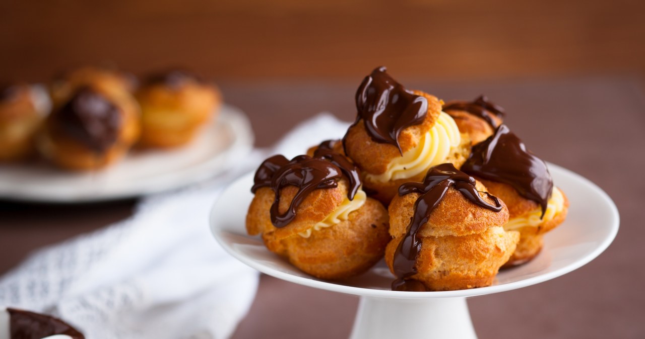 What instead of donuts for Fat Thursday? Prepare fluffy profiterols