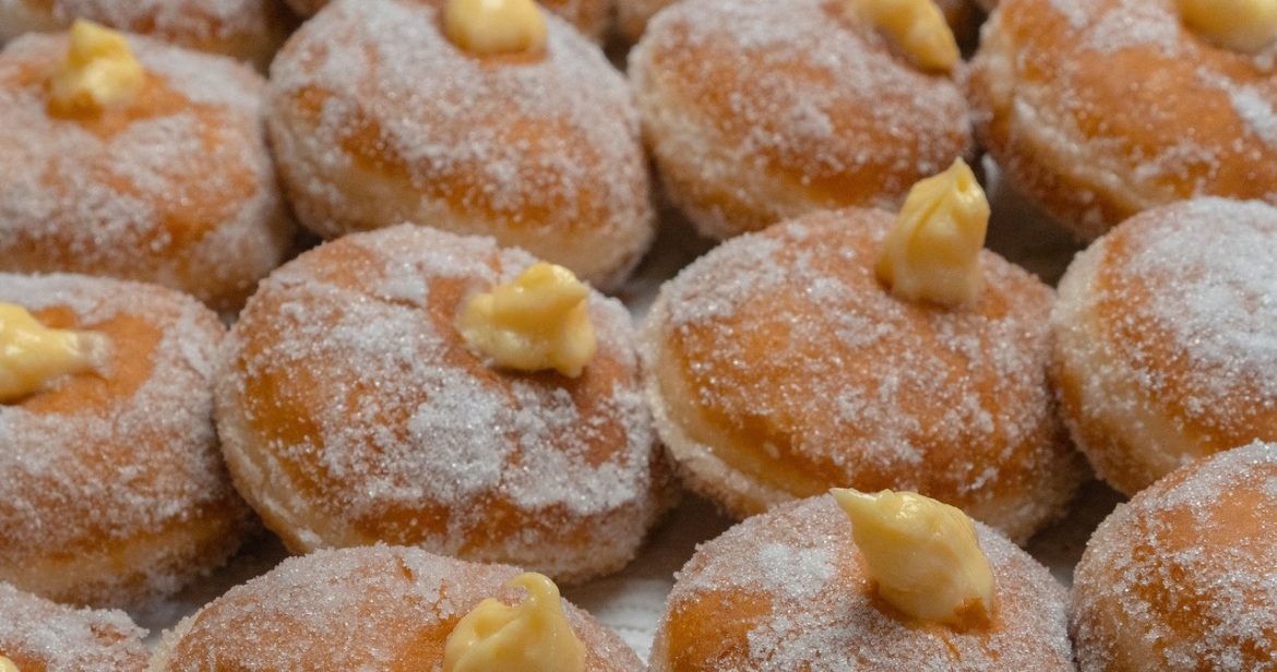 How to make Italian cream donuts? This recipe is a guarantee of good taste                
