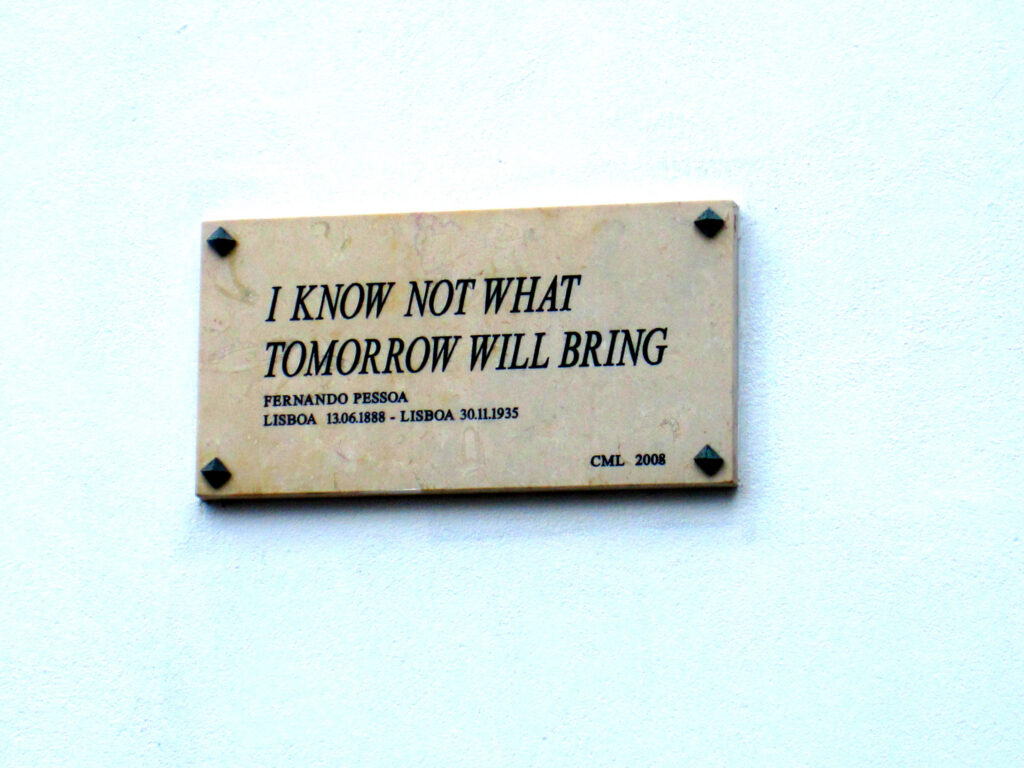 Hospital where Fernando Pessoa wrote his last words will be a luxury hotel. Know where