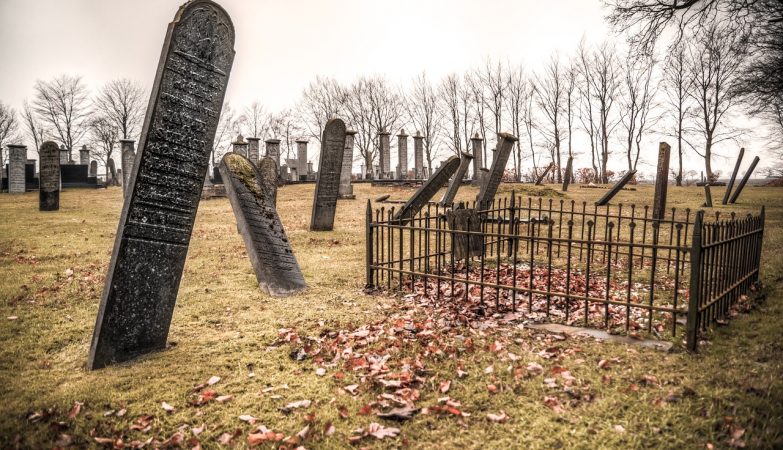 Mystery in cemetery in Munich. QR codes appeared out of nowhere in more than 1000 graves