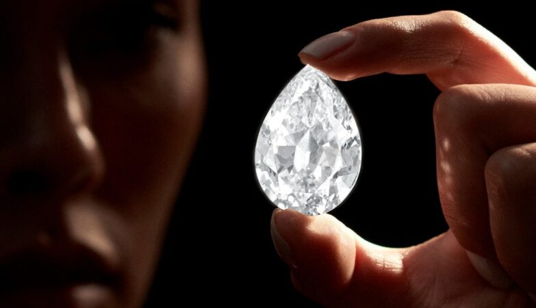 The diamond market is losing its brightness