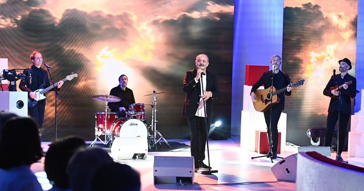 Strongly Sunday: Michel Drucker surrounded by Liane Fany and a Madonna double for the first issue of February