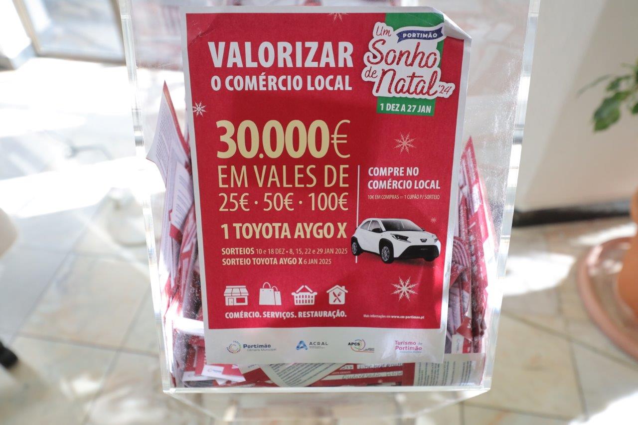 Christmas campaign in Portimão delivers more than 75,000 valleys and draws a car