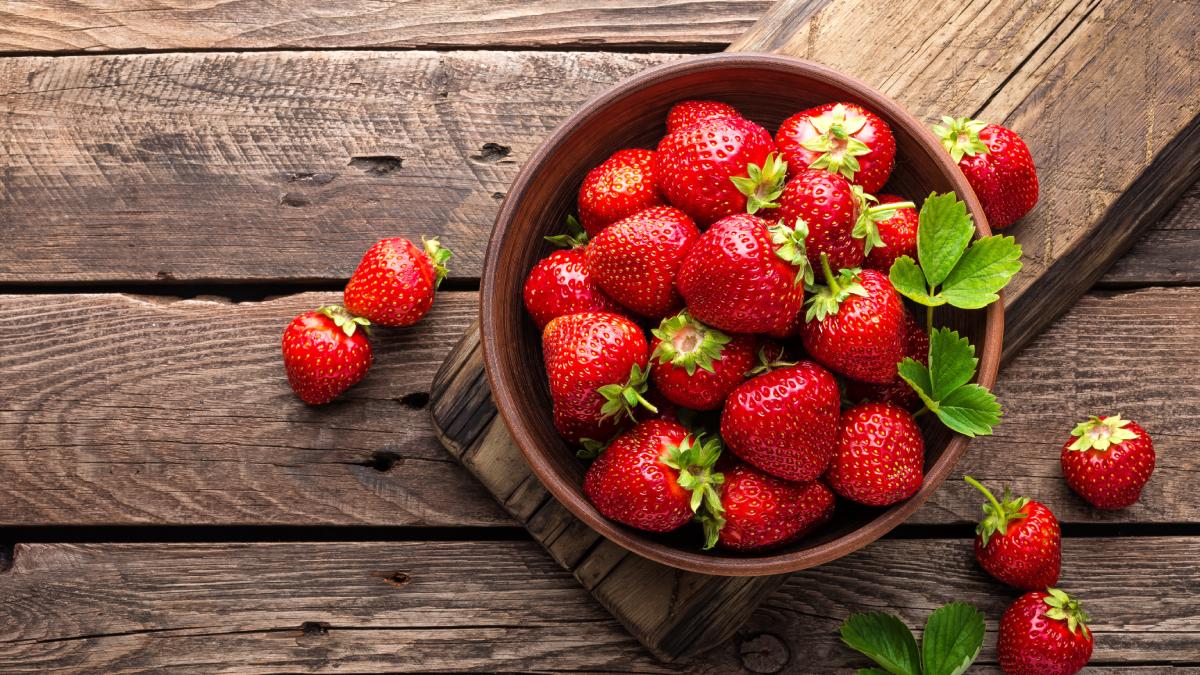 5 ways to wash strawberries