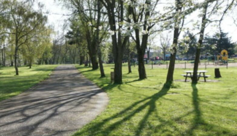 Park in D´Épinay-sur-sprinkle, France.