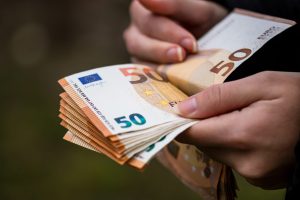 Do the casualties and parental licenses impact holidays or holiday and Christmas subsidies? We explain