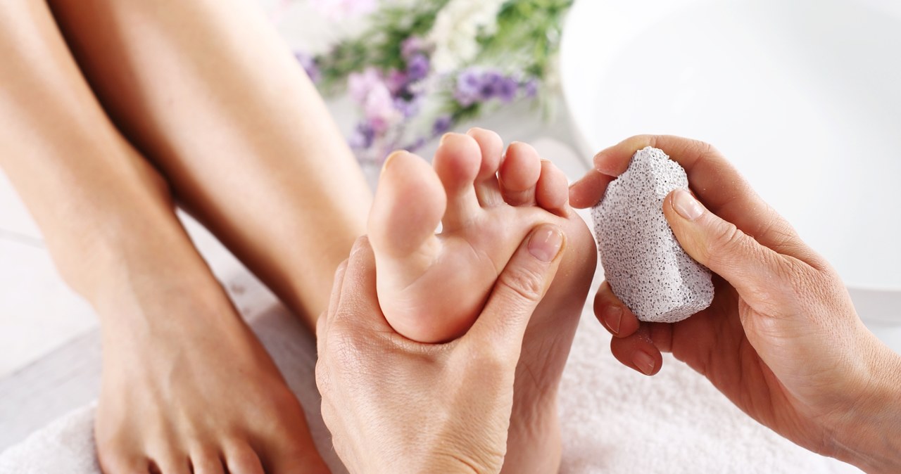 When performing pedicure, avoid cutting cuticles because they perform an important function /123RF /PICSEL