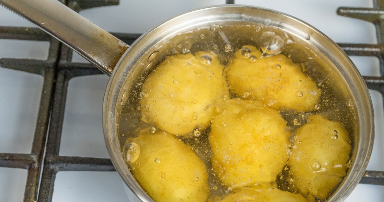 Potatoes can be seasoned with an aromatic mixture of herbs /123RF /PICSEL