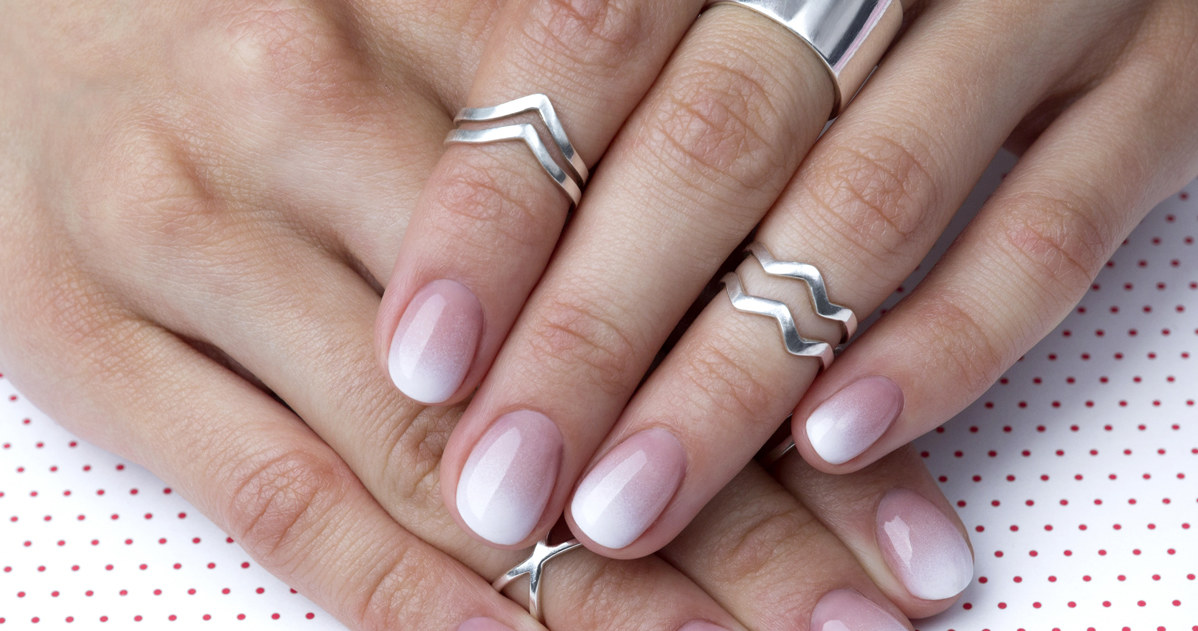 Baby Boomer manicure is a classic among ombre /123RF /PICSEL stylizations