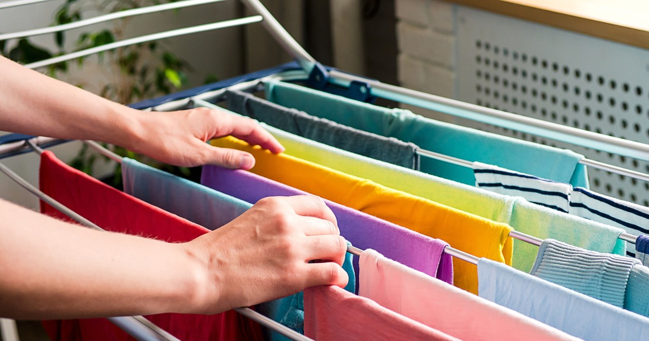 Washing with a dry bath towel will dry much less. /123RF/PICSEL