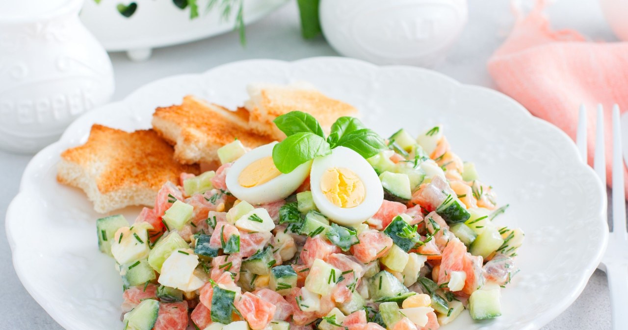 Spring salad for a slim waist. A easily digestible dish of vitamins