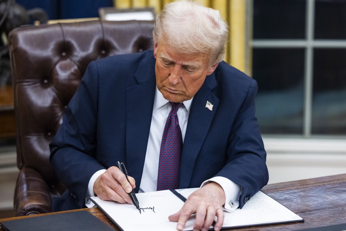 English is now the official language of the United States