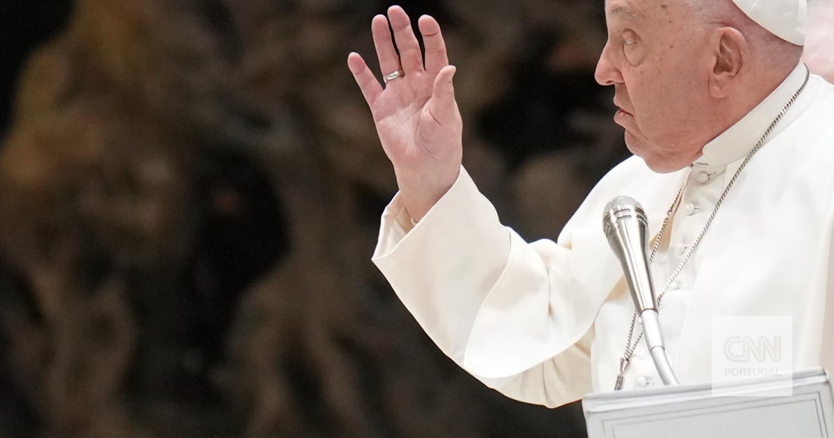 Pope had two episodes of acute respiratory failure, two bronchoscopies made