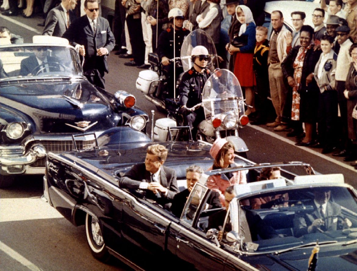 2025-03-18t140738z_976110320_rc2pfda2p5eo_rtrmadp_3_usa-trump-jfk-lawyers.jpg