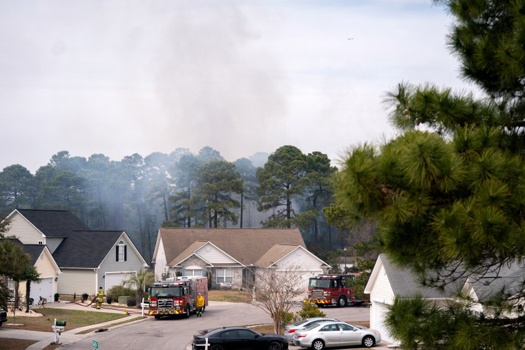 Image: Wildfire In South Carolina Forces Evacuations smoke