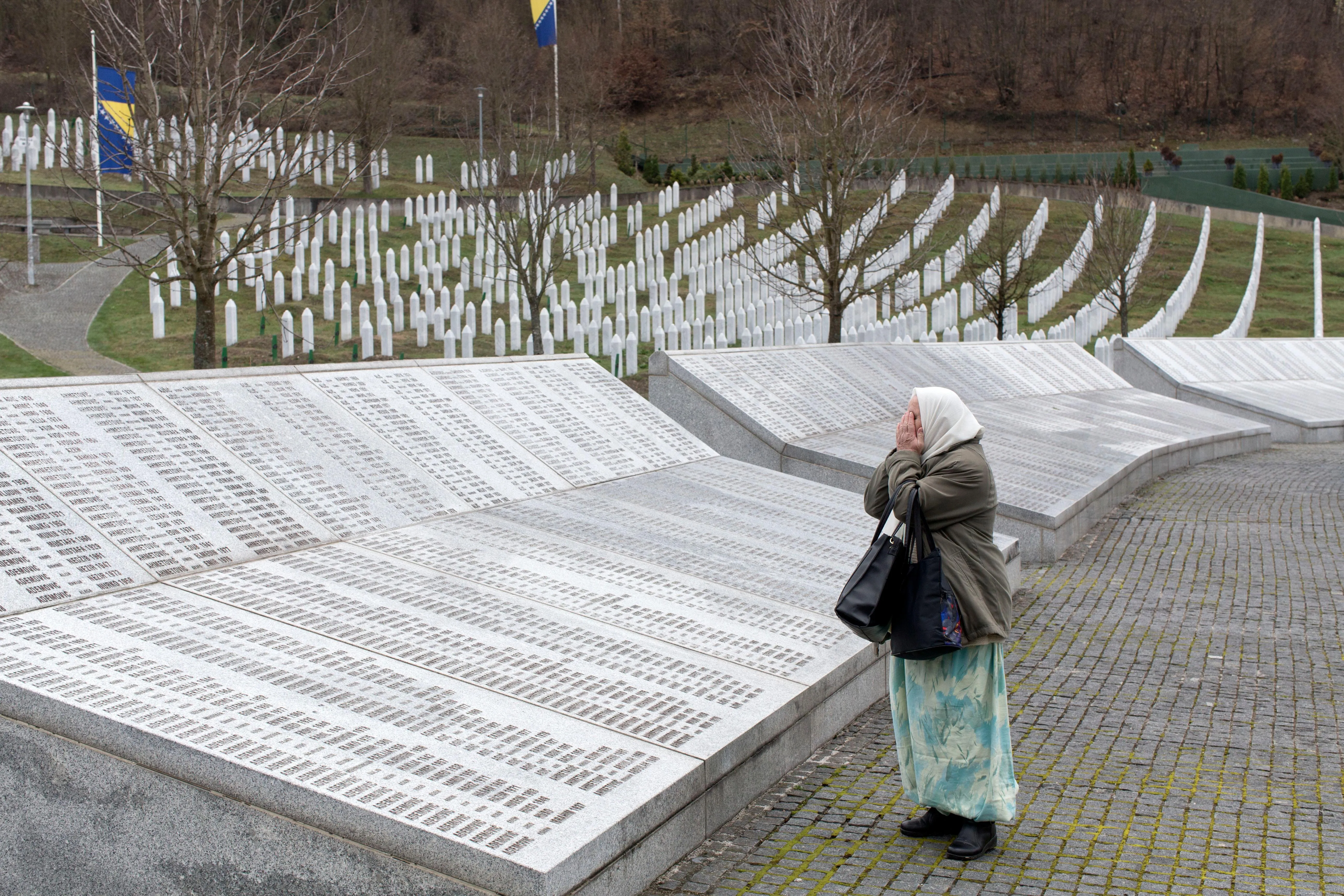 While Putin explores crisis in Bosnia, Europe repeats past mistakes. "This time, if the conflict bursts, the whole EU will be dragged to the war"