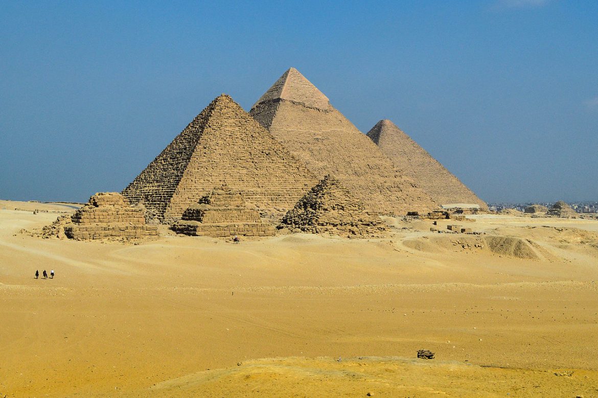 Amazing skeletons can change our view of the Pyramids of Egypt
