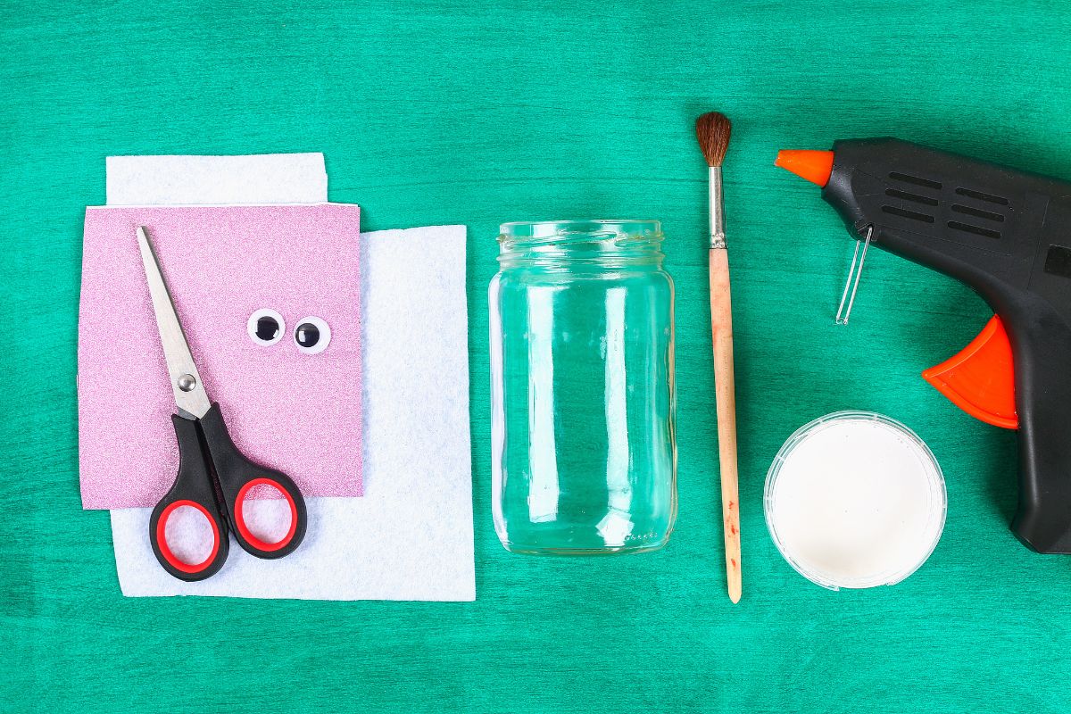 Easter bunny with glass jars