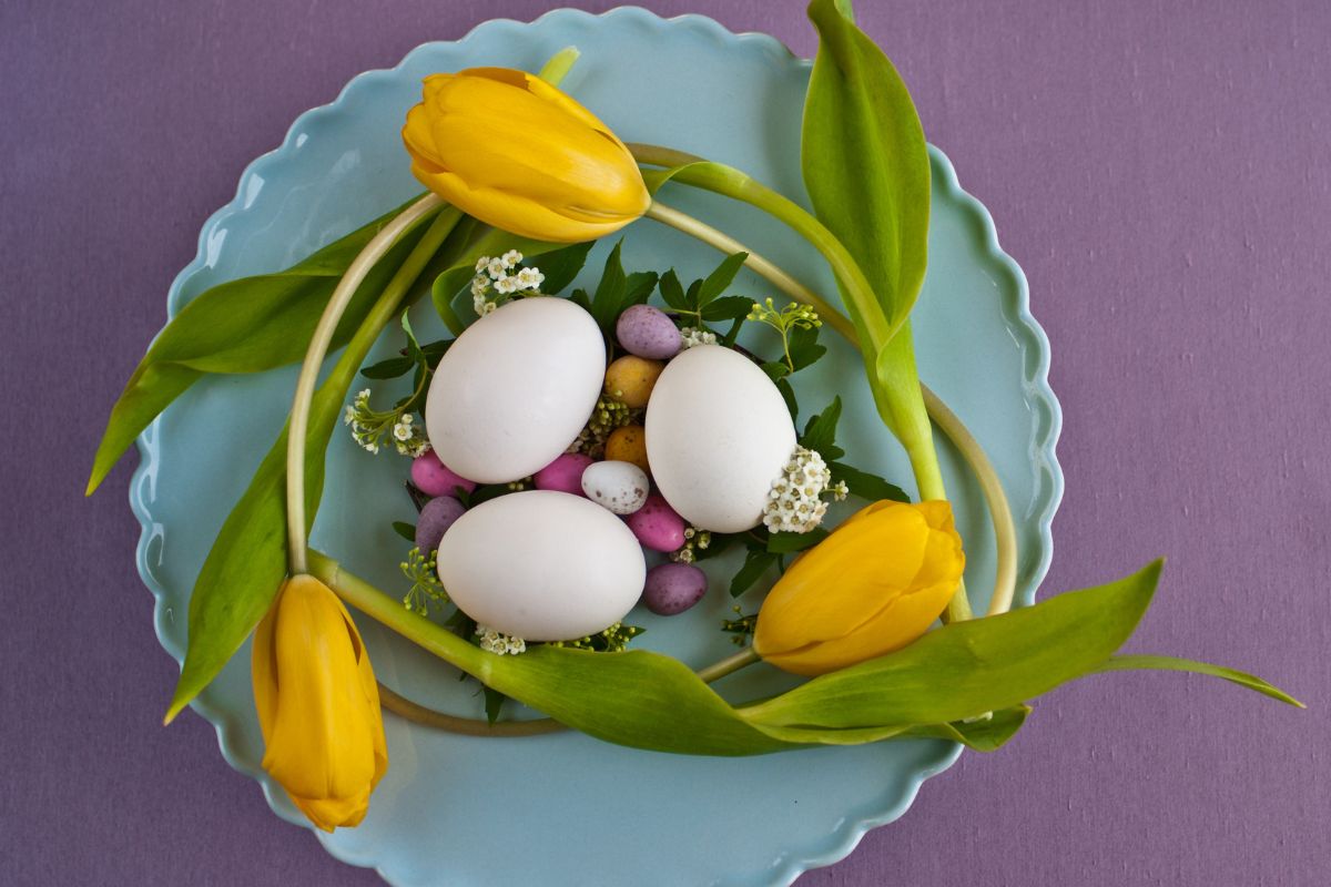 DIY Easter Centerpiece