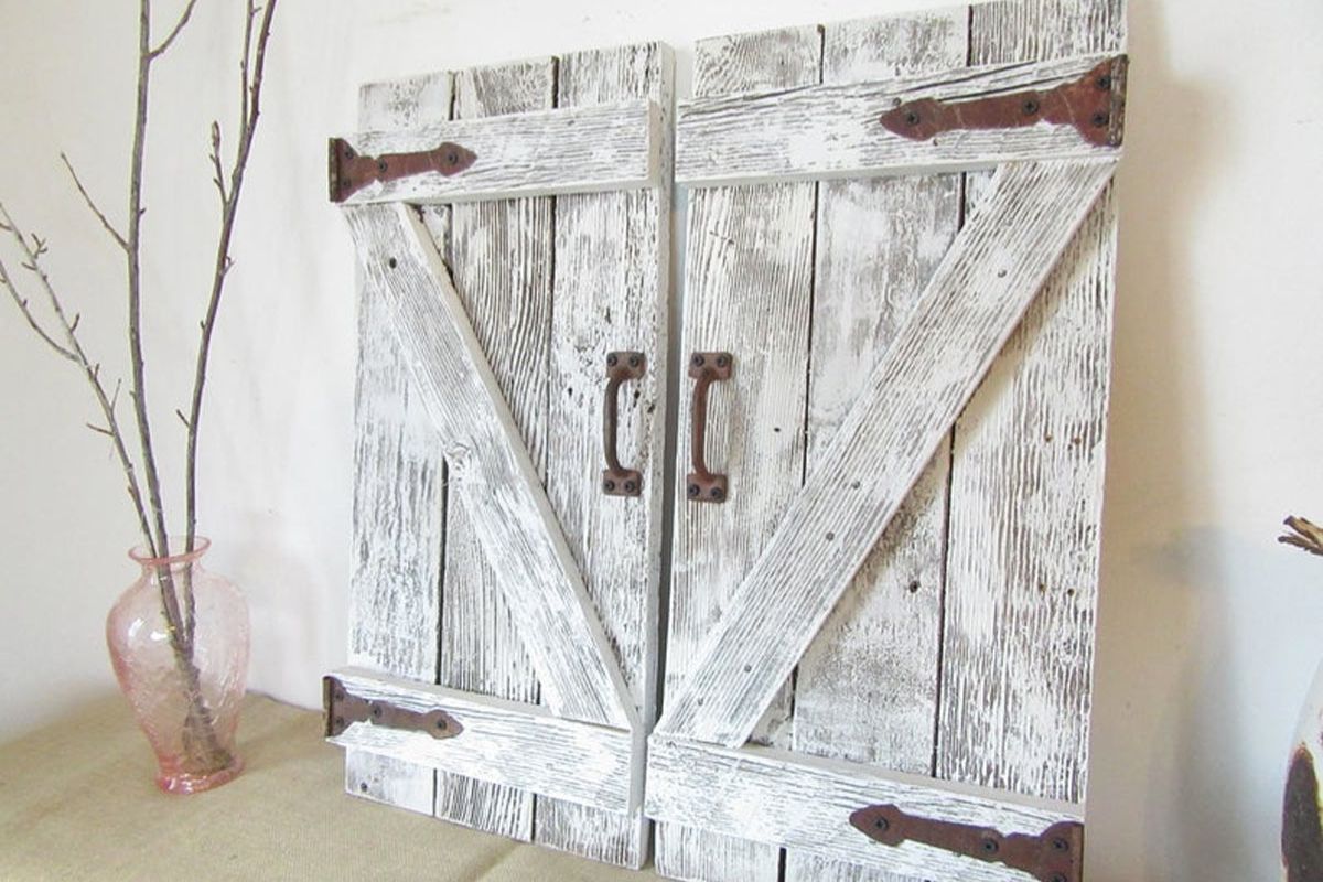 Shabby Chic wooden door