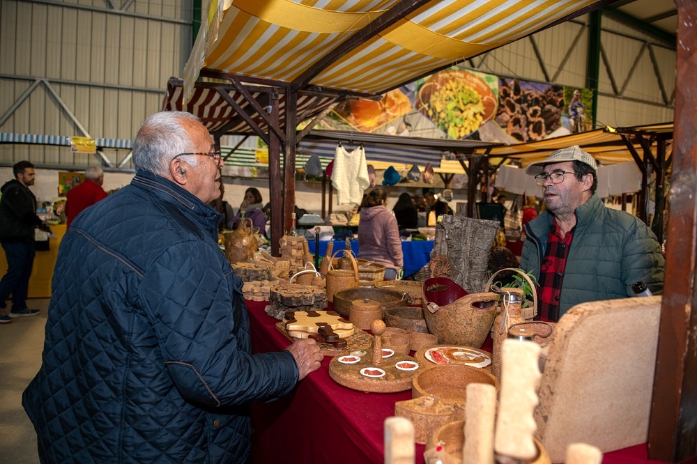Brand of brandy and honey promotes traditions of the Serra do Caldeirão