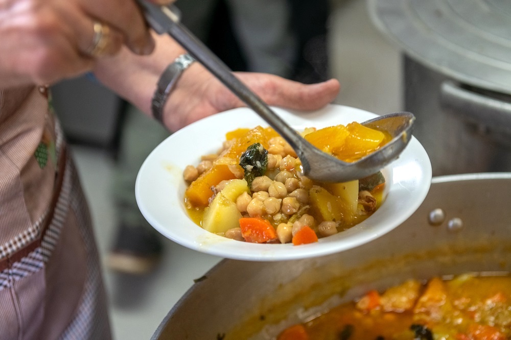 Brand of brandy and honey promotes traditions of the Serra do Caldeirão