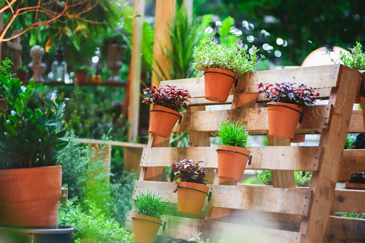 Planters with pallets