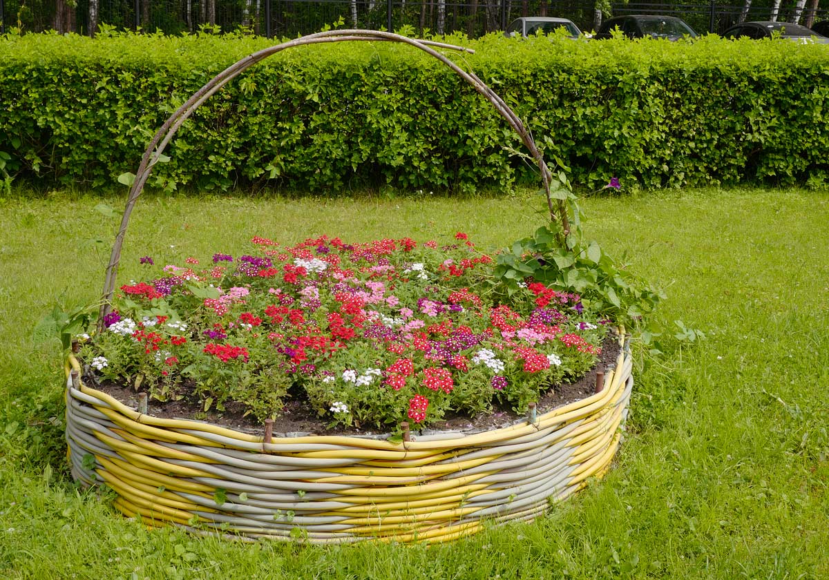 Wonderful and creative ideas for your flower beds