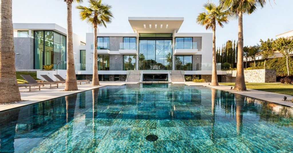 Algarve's most expensive house for sale is located in lakes and costs € 27,000,000