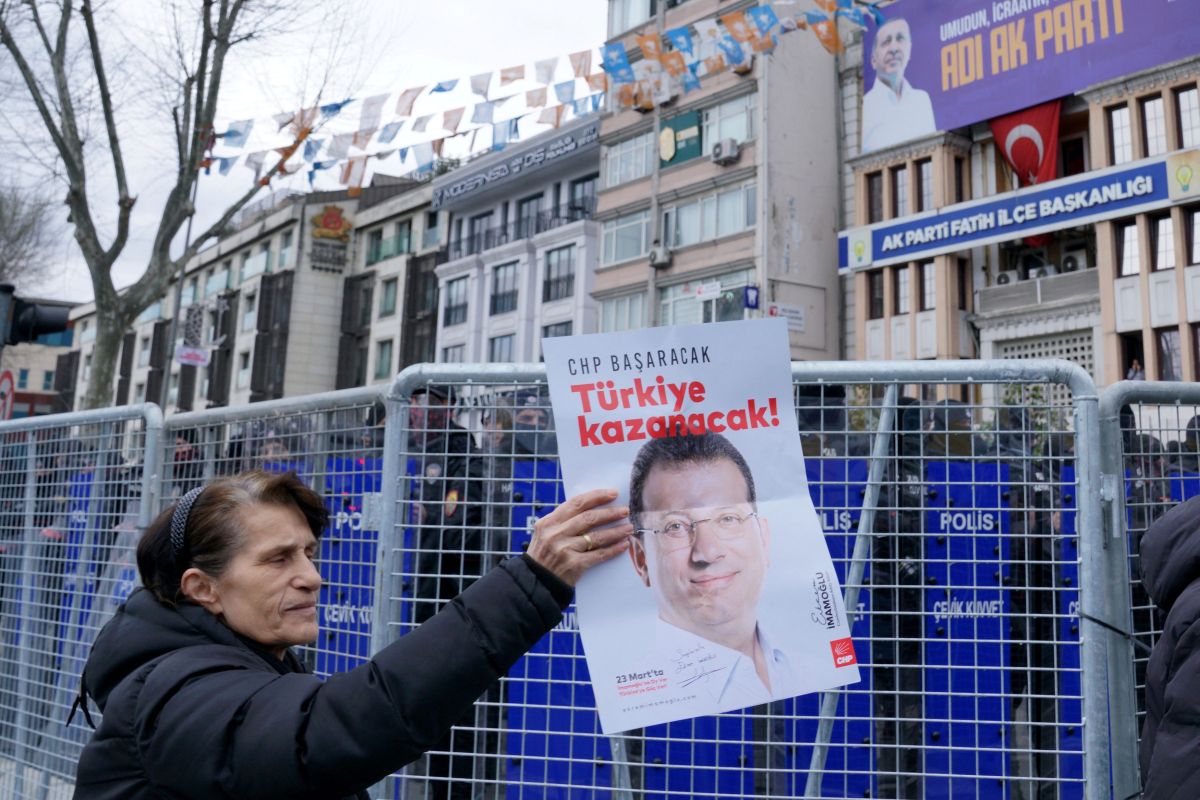 Turkey: Defense of ban, repression and reaction Erdogan