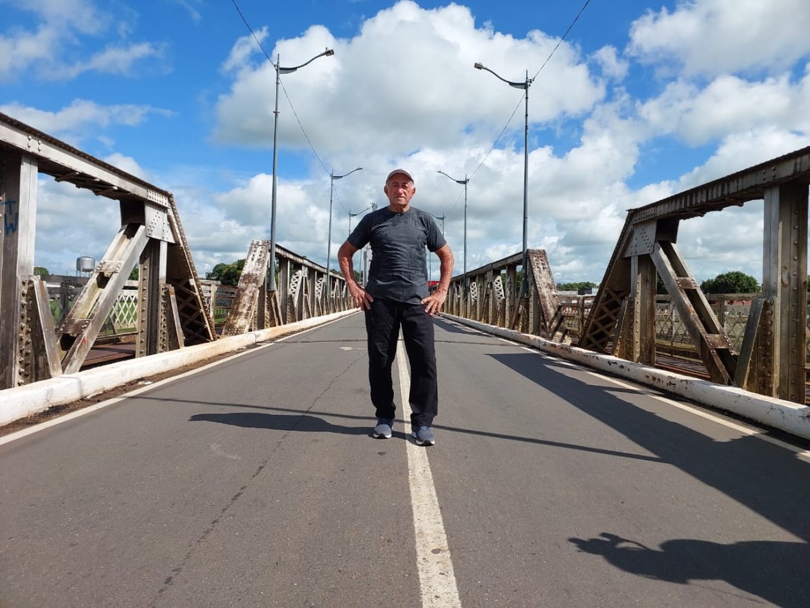 TRE displays a movie about History of the Metallic Bridge, a work built over 50 years ago